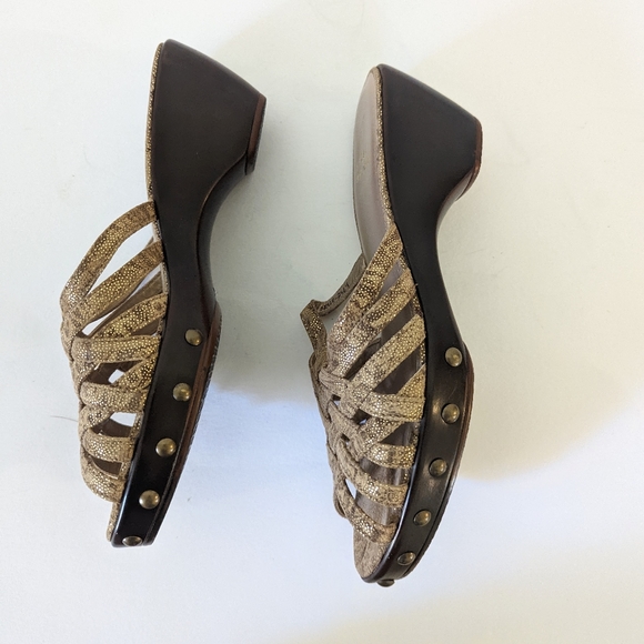 Stuart Weizmann Woven Slip On Sandals - Picture 5 of 8